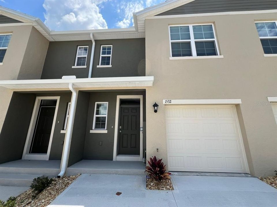 For Rent: $2,000 (3 beds, 2 baths, 1463 Square Feet)