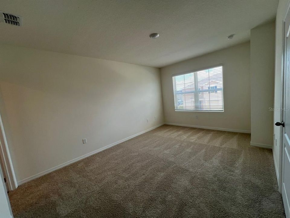 For Rent: $2,000 (3 beds, 2 baths, 1463 Square Feet)