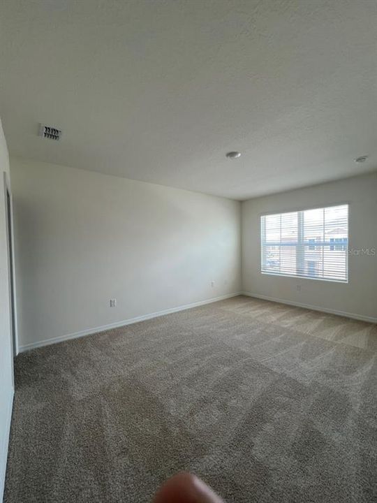 For Rent: $2,000 (3 beds, 2 baths, 1463 Square Feet)