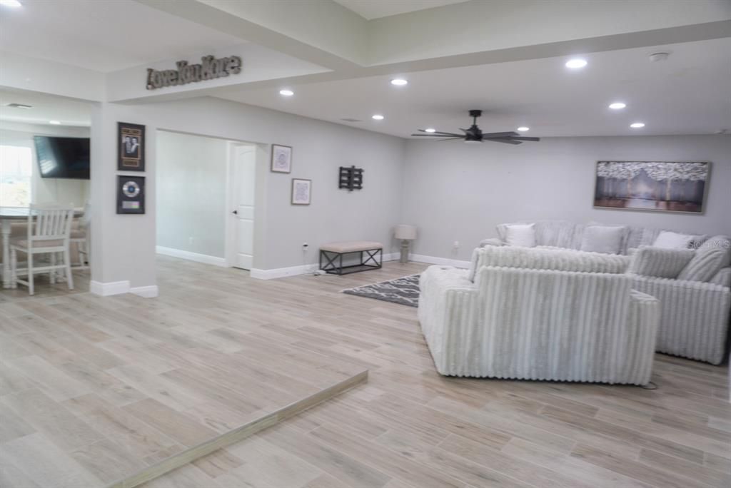 For Rent: $5,200 (3 beds, 2 baths, 2505 Square Feet)