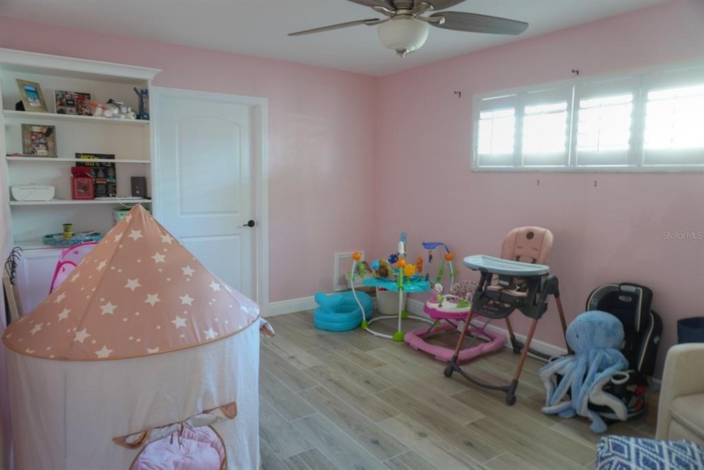 For Rent: $5,200 (3 beds, 2 baths, 2505 Square Feet)