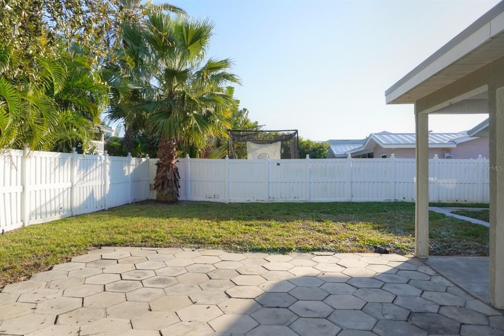 For Rent: $5,200 (3 beds, 2 baths, 2505 Square Feet)