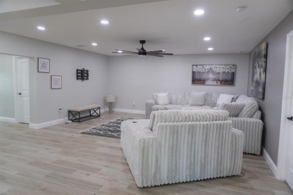 For Rent: $5,200 (3 beds, 2 baths, 2505 Square Feet)