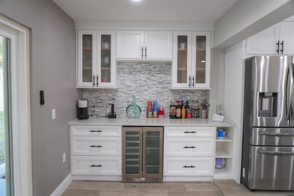 For Rent: $5,200 (3 beds, 2 baths, 2505 Square Feet)