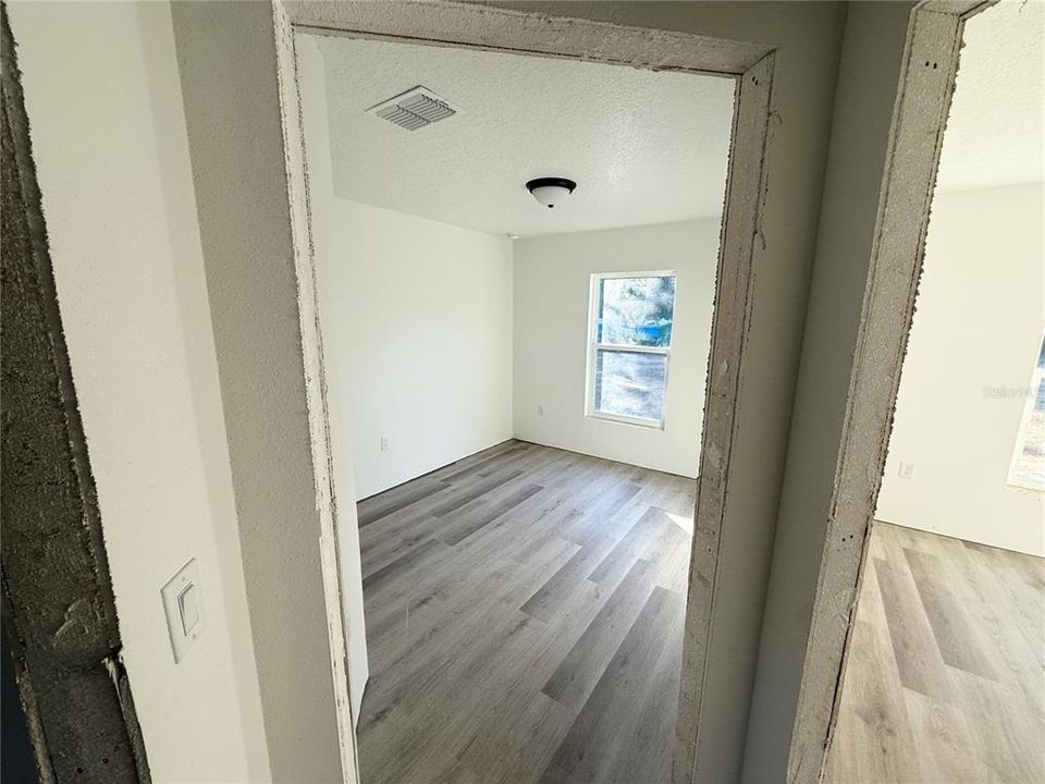 For Sale: $220,000 (4 beds, 2 baths, 1470 Square Feet)