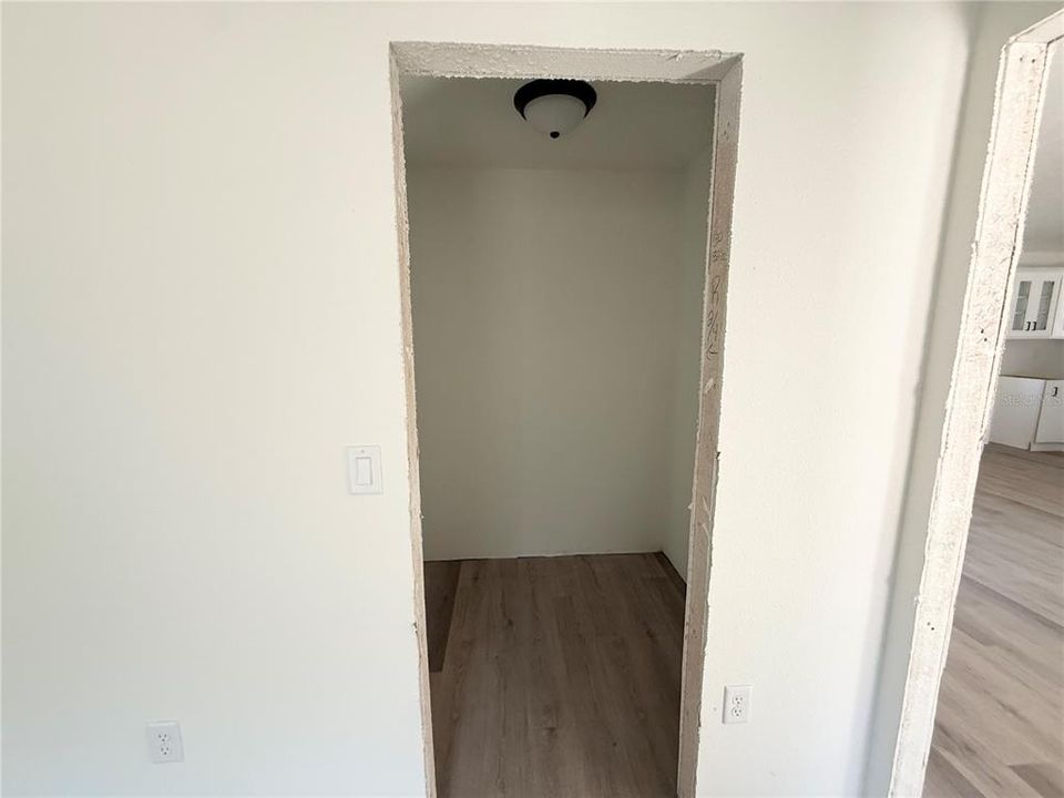 For Sale: $220,000 (4 beds, 2 baths, 1470 Square Feet)