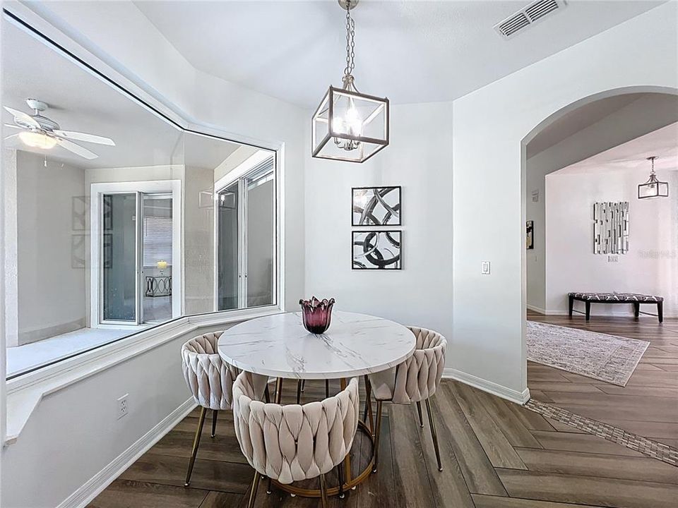 На продажу: $674,995 (3 спален, 2 ванн, 2514 Квадратных фут)