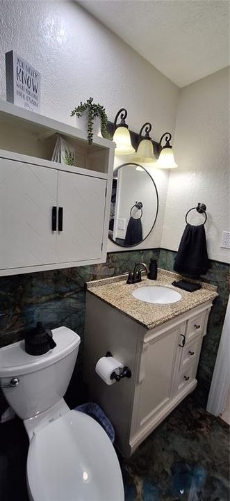 For Sale: $565,000 (3 beds, 3 baths, 2335 Square Feet)