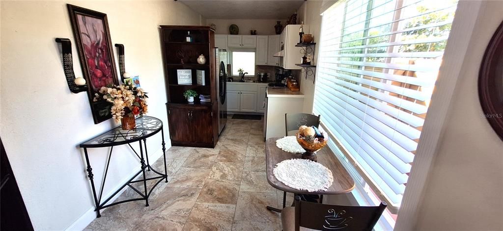 For Sale: $565,000 (3 beds, 3 baths, 2335 Square Feet)