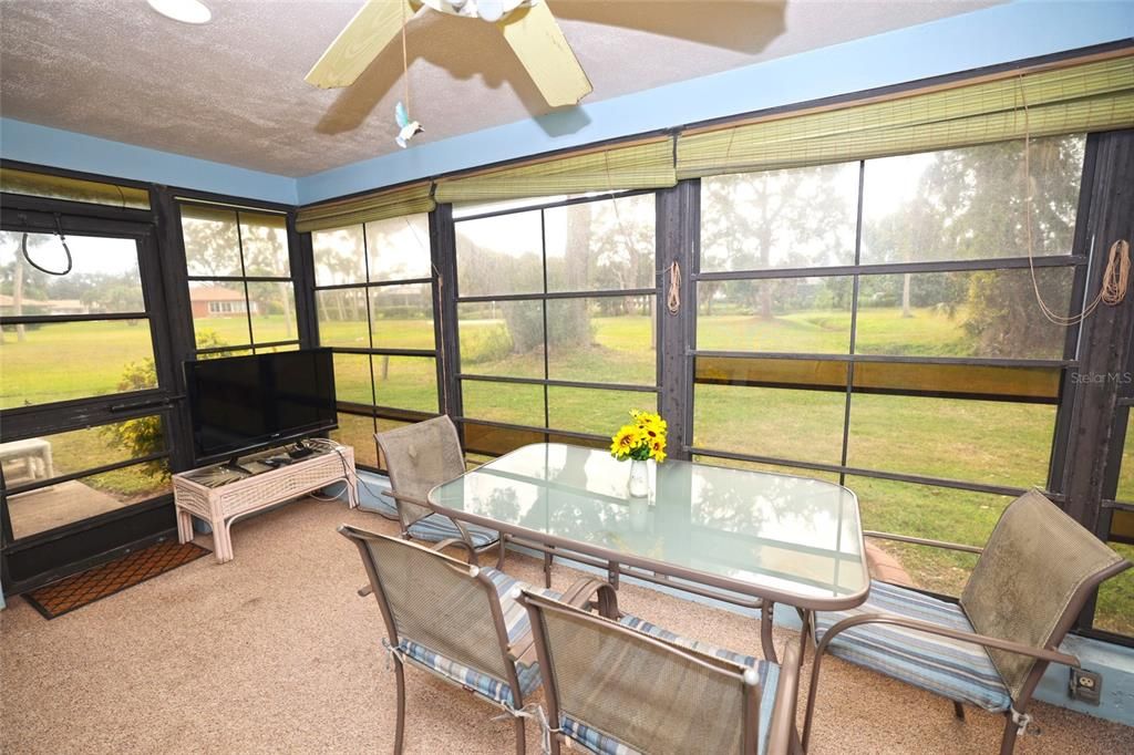 For Sale: $238,500 (2 beds, 2 baths, 1389 Square Feet)