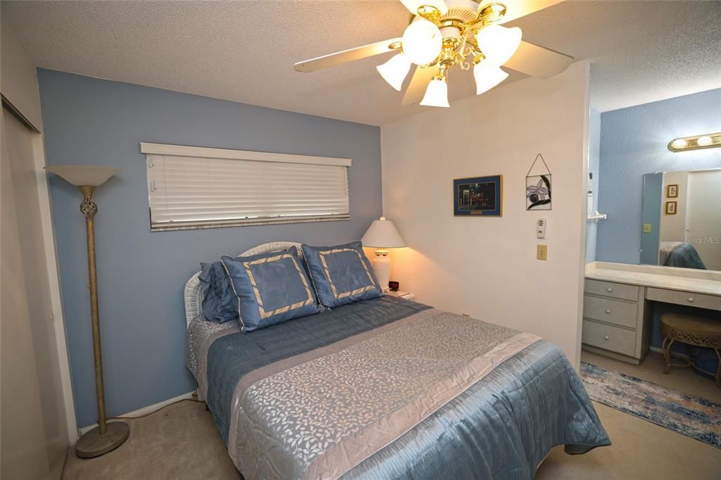 For Sale: $238,500 (2 beds, 2 baths, 1389 Square Feet)