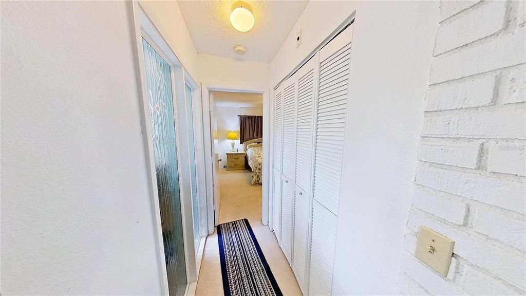 For Sale: $238,500 (2 beds, 2 baths, 1389 Square Feet)