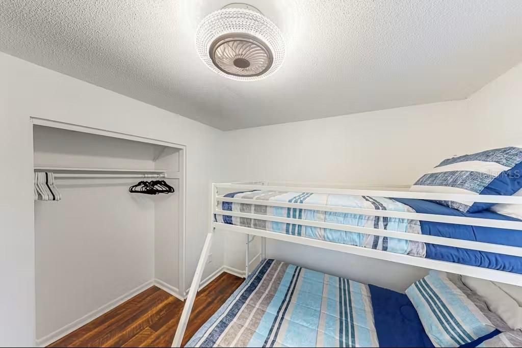 For Sale: $515,000 (3 beds, 2 baths, 2202 Square Feet)