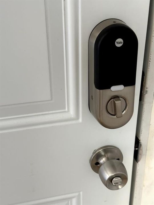 For Rent: $1,799 (2 beds, 1 baths, 755 Square Feet)