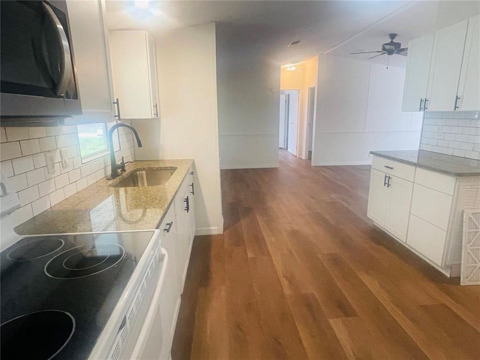 For Sale: $159,000 (3 beds, 2 baths, 1248 Square Feet)