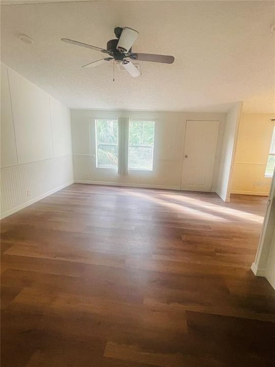 For Sale: $159,000 (3 beds, 2 baths, 1248 Square Feet)