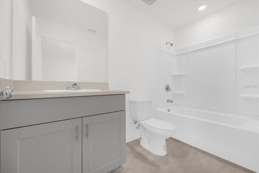 В аренду: $1,860 (2 спален, 2 ванн, 1219 Квадратных фут)