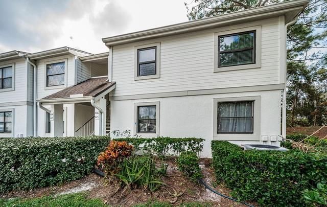 出租: $1,950 (2 贝兹, 2 浴室, 879 平方英尺)