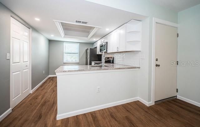 出租: $1,950 (2 贝兹, 2 浴室, 879 平方英尺)