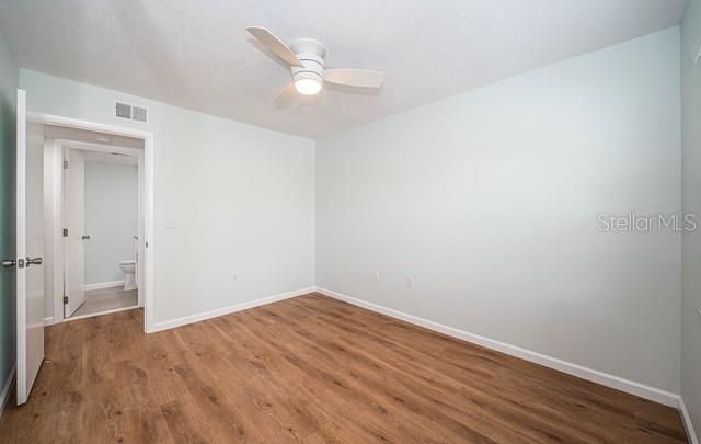 出租: $1,950 (2 贝兹, 2 浴室, 879 平方英尺)