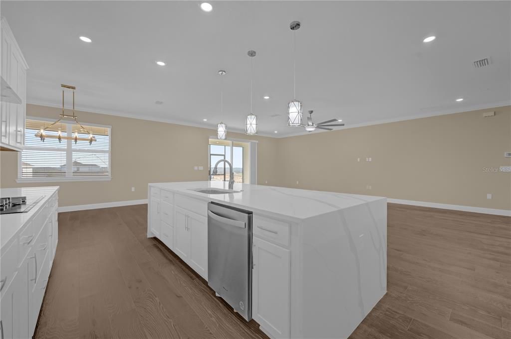 En Renta: $4,250 (6 camas, 4 baños, 4607 Pies cuadrados)