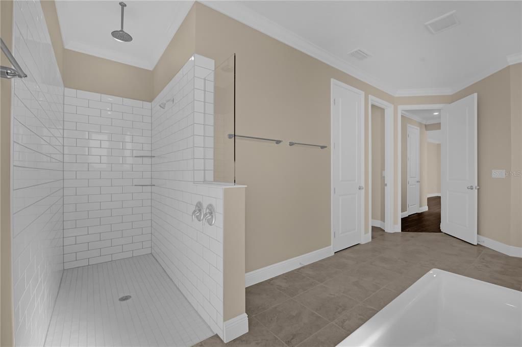 En Renta: $4,250 (6 camas, 4 baños, 4607 Pies cuadrados)