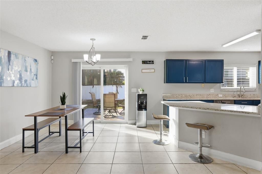 En Venta: $375,000 (3 camas, 2 baños, 1849 Pies cuadrados)