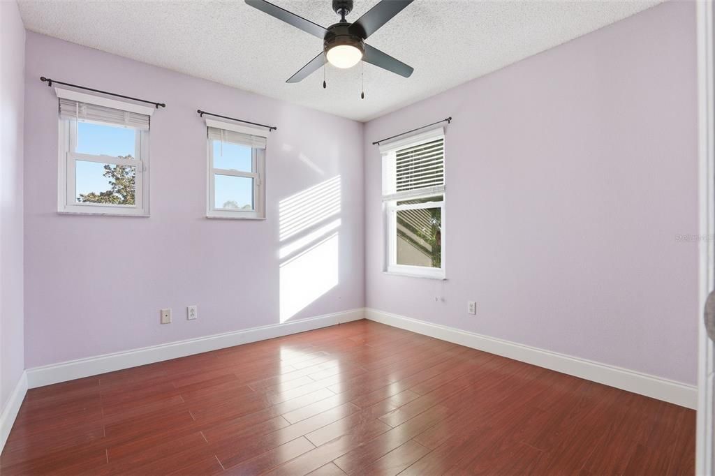 En Venta: $375,000 (3 camas, 2 baños, 1849 Pies cuadrados)