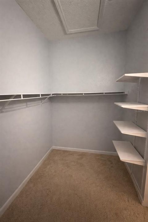 出租: $3,600 (2 贝兹, 2 浴室, 1920 平方英尺)