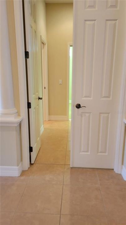 出租: $5,200 (4 贝兹, 3 浴室, 3445 平方英尺)