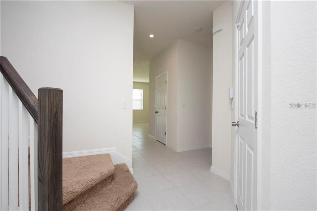 For Rent: $2,900 (4 beds, 2 baths, 2387 Square Feet)