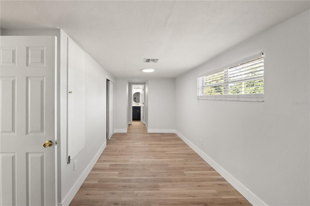 For Sale: $439,900 (3 beds, 2 baths, 1356 Square Feet)