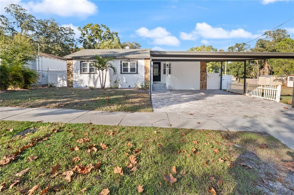 For Sale: $439,900 (3 beds, 2 baths, 1356 Square Feet)