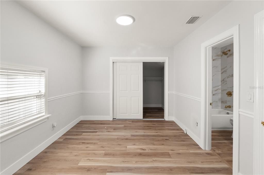 For Sale: $439,900 (3 beds, 2 baths, 1356 Square Feet)