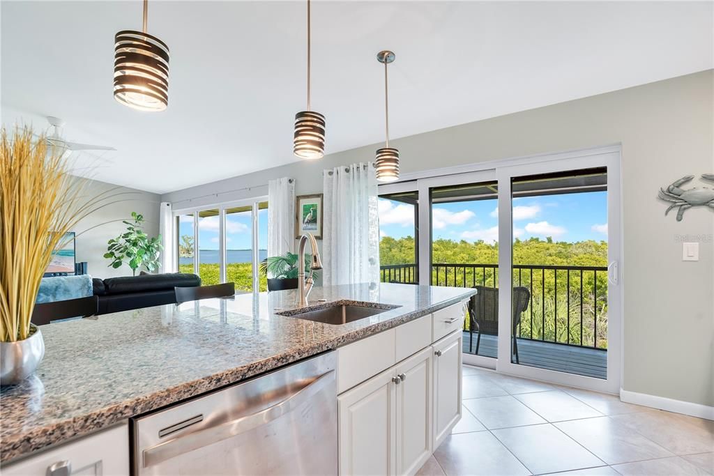 For Sale: $499,900 (2 beds, 2 baths, 1278 Square Feet)