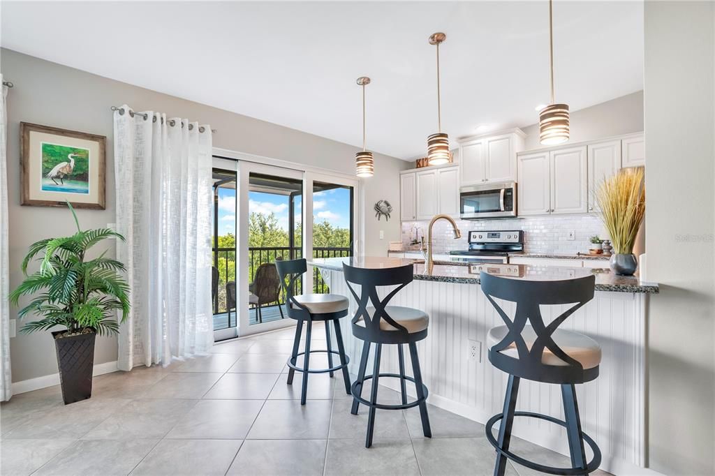 For Sale: $499,900 (2 beds, 2 baths, 1278 Square Feet)