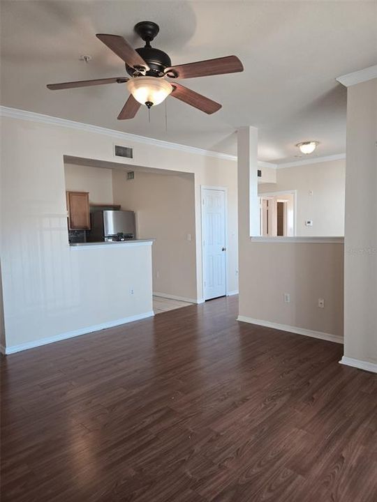 待售: $135,000 (1 贝兹, 1 浴室, 768 平方英尺)