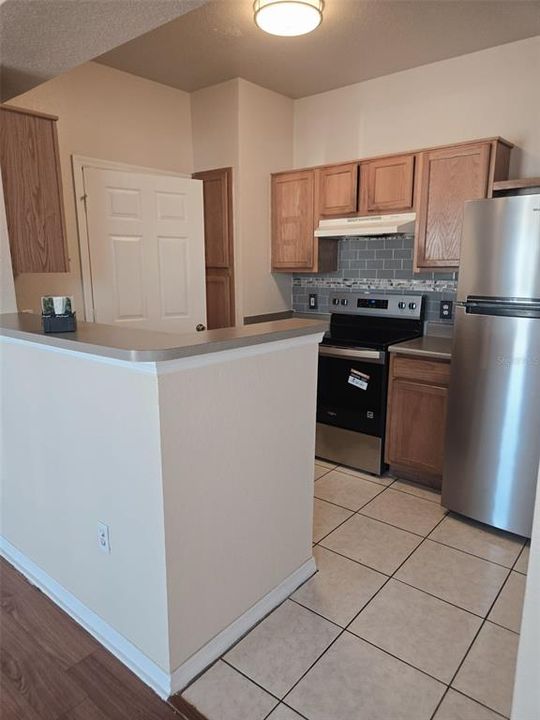 待售: $135,000 (1 贝兹, 1 浴室, 768 平方英尺)