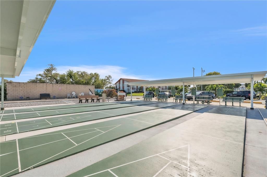 For Sale: $405,000 (2 beds, 2 baths, 1341 Square Feet)