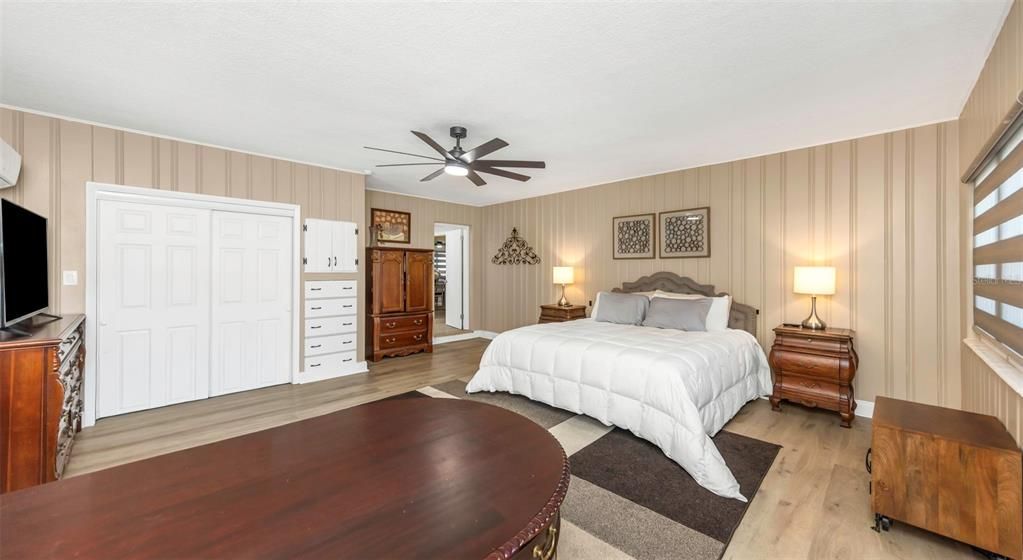 En Venta: $499,999 (3 camas, 2 baños, 1864 Pies cuadrados)