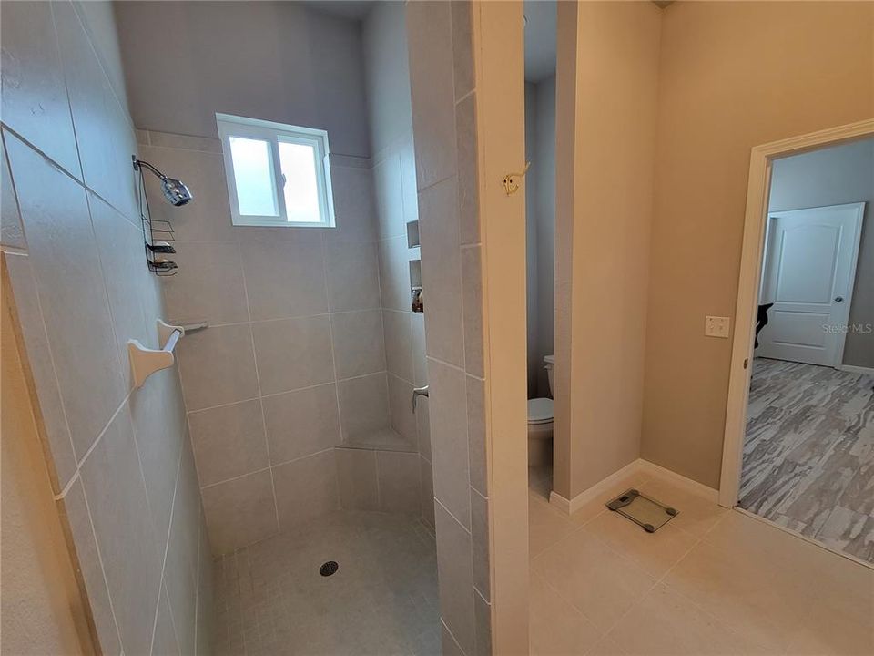 В аренду: $2,300 (2 спален, 2 ванн, 1388 Квадратных фут)