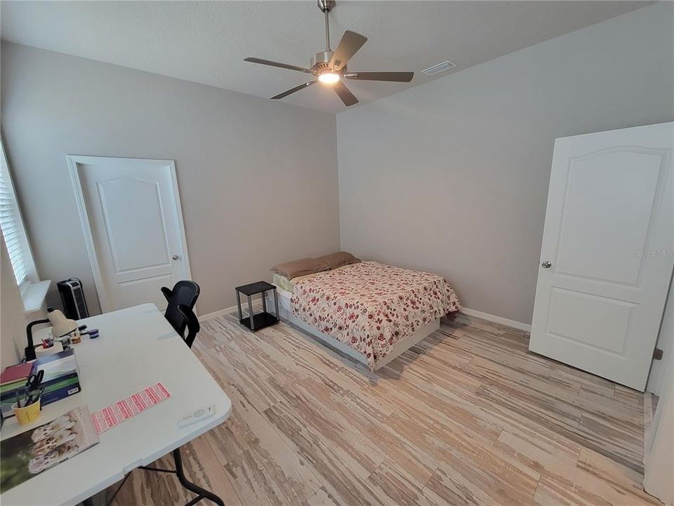 В аренду: $2,300 (2 спален, 2 ванн, 1388 Квадратных фут)