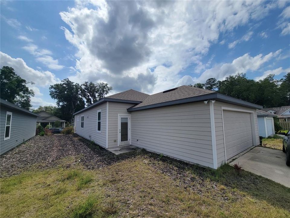 В аренду: $2,300 (2 спален, 2 ванн, 1388 Квадратных фут)