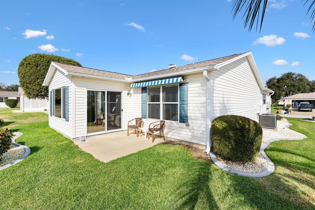 En Venta: $299,000 (2 camas, 2 baños, 1400 Pies cuadrados)