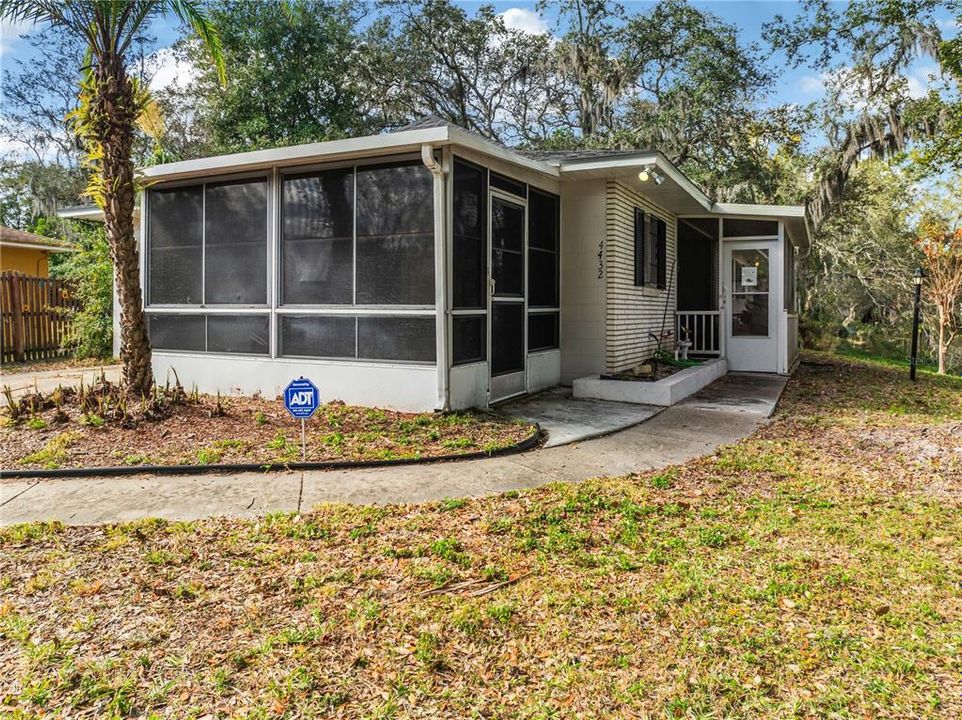 En Venta: $320,000 (3 camas, 2 baños, 1275 Pies cuadrados)