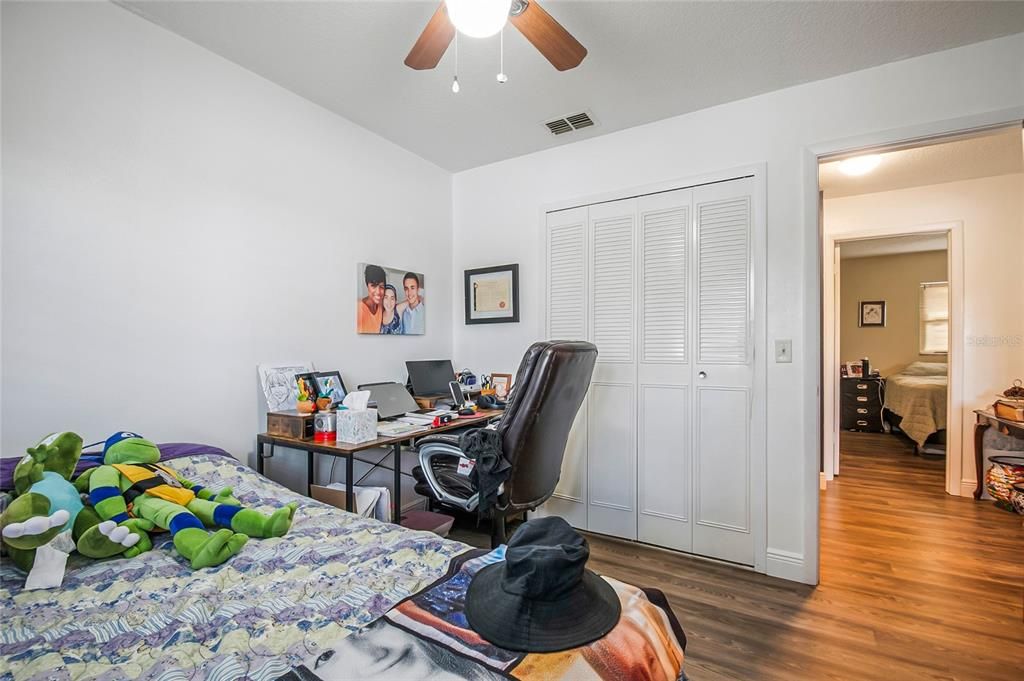 En Venta: $320,000 (3 camas, 2 baños, 1275 Pies cuadrados)