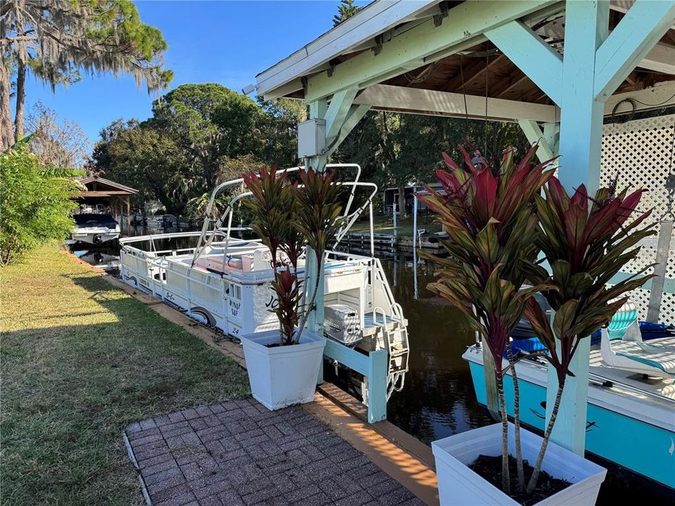 En Venta: $525,000 (4 camas, 3 baños, 1980 Pies cuadrados)