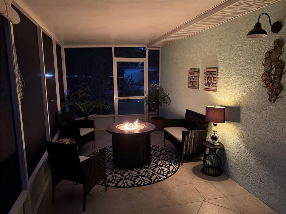 En Venta: $525,000 (4 camas, 3 baños, 1980 Pies cuadrados)