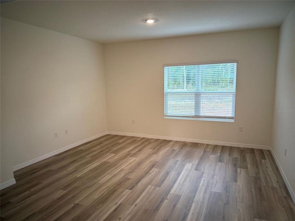 В аренду: $2,500 (4 спален, 2 ванн, 1762 Квадратных фут)