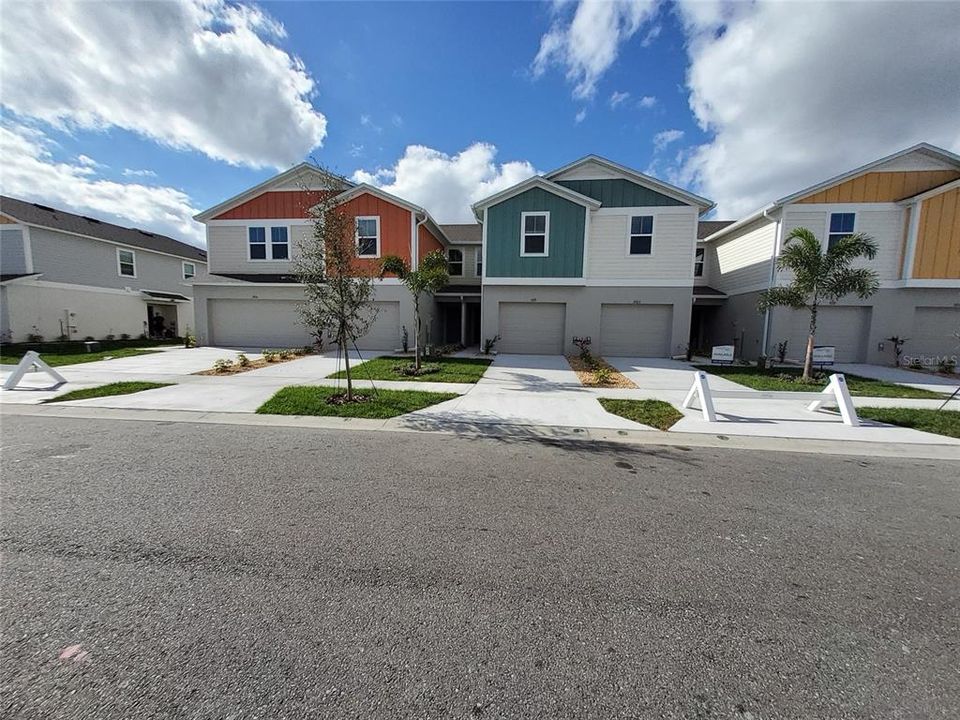 出租: $2,100 (3 贝兹, 2 浴室, 1512 平方英尺)